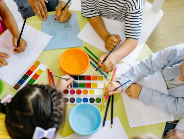 Activités ludiques et goûter avec les enfants - Centre Marcet