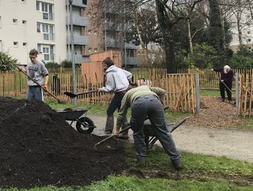Aménagement du jardin participatif Dullin