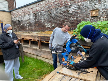 On s'active à la ferme