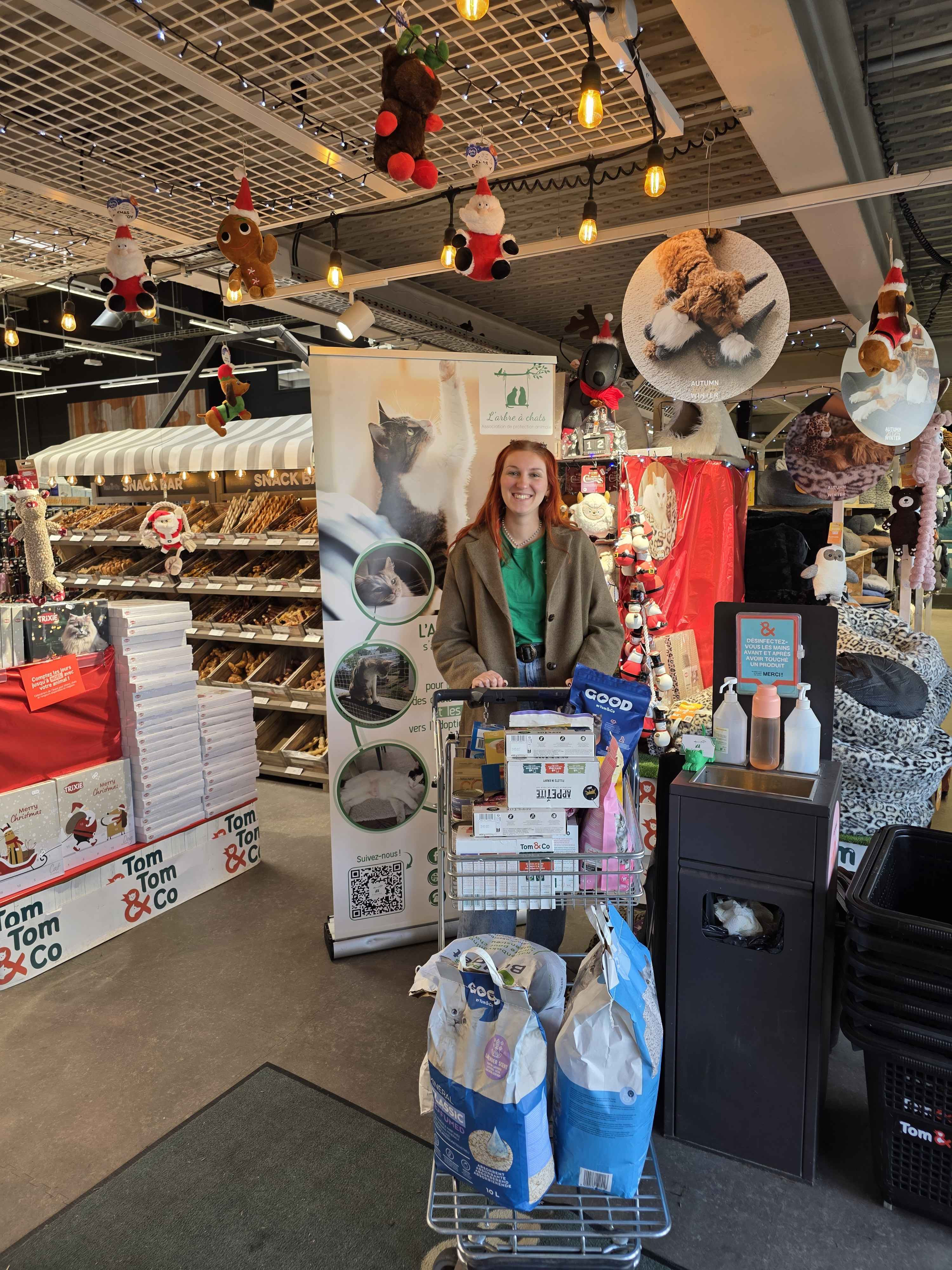 Collecte de dons MaxiZoo Villeneuve d'Ascq