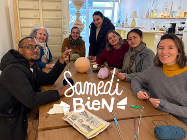 Cours de tricot à la Smala ? Samedi bien!